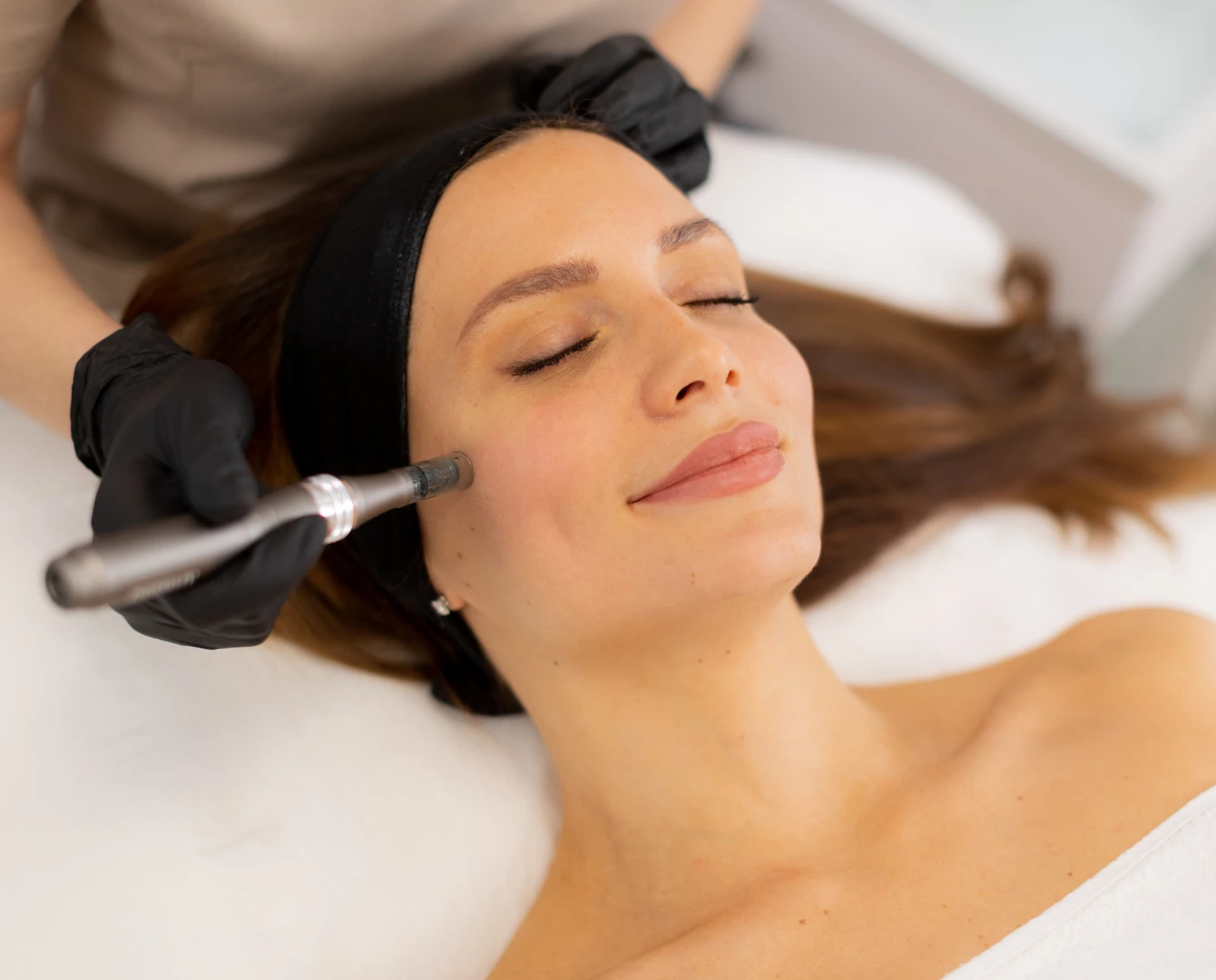 Procedimento de estética facial e harmonização